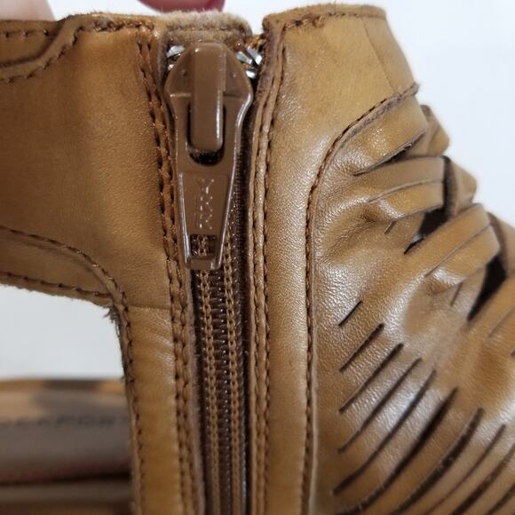 Rockport Womens 9.5 M Hattie Braid Sling Heeled Sandal, Tan Ankle Peep Toe Strap - Picture 10 of 12